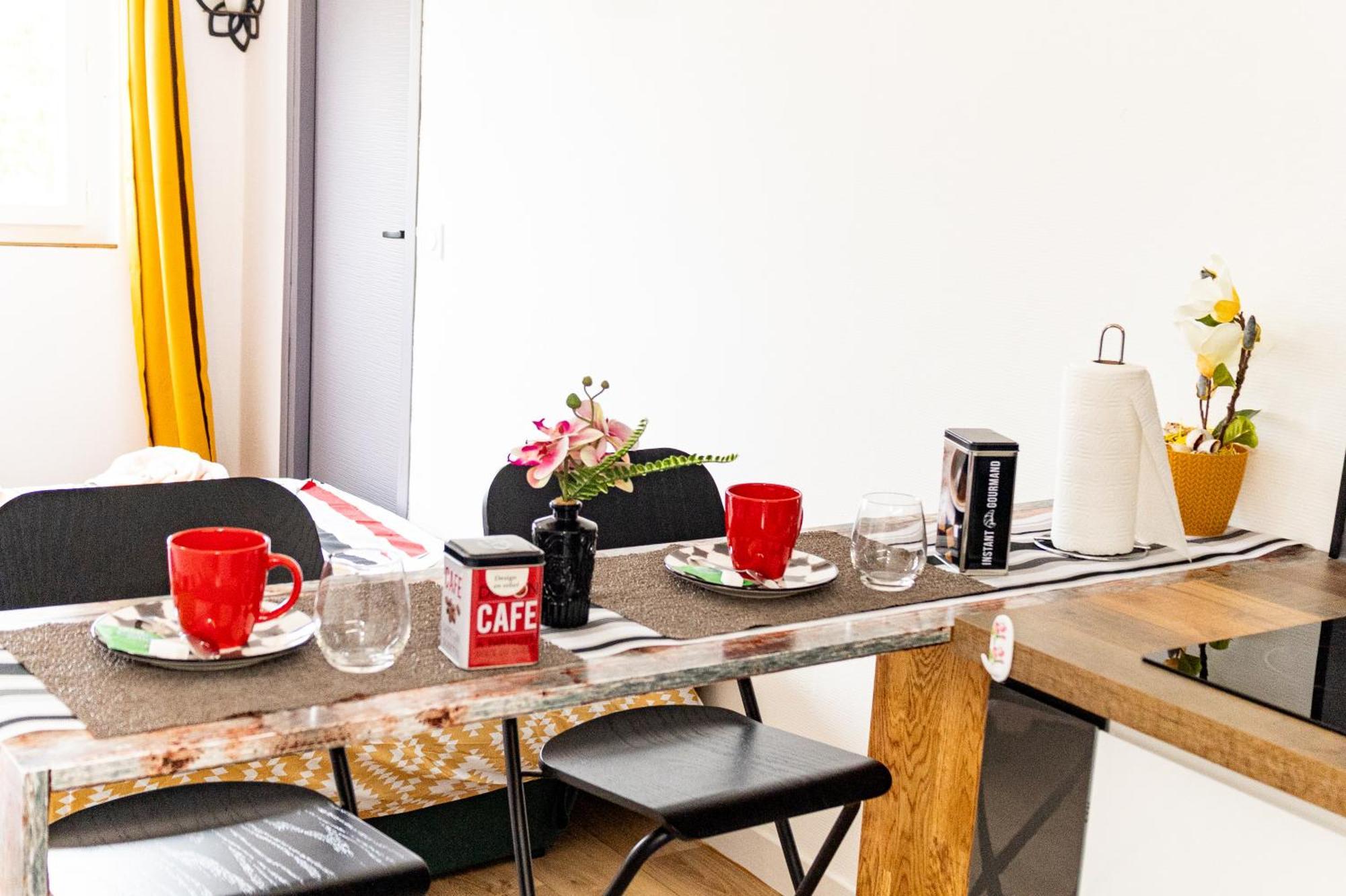 Sky Haven, 5mins Orly Airport Appartement