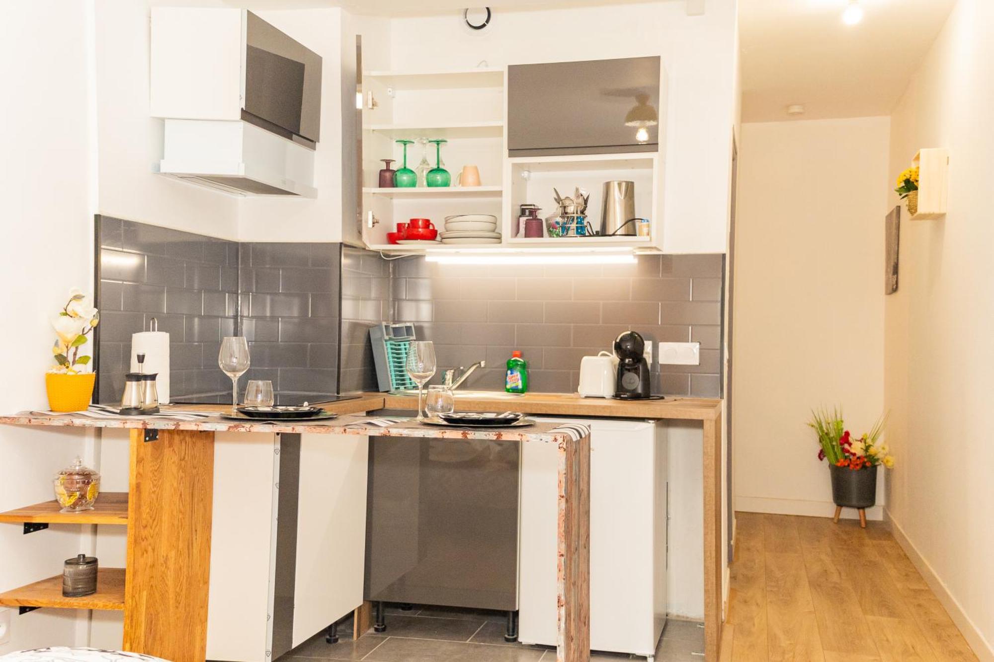 Sky Haven, 5mins Orly Airport Apartment
